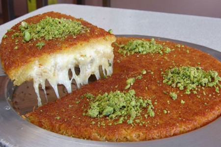 طرز تهیه شیرینی کنافه یا کونفه با طعم عالی در منزل