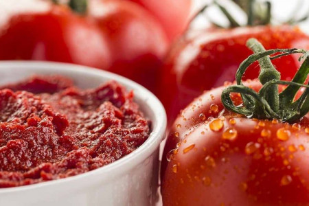 طرز تهیه رب گوجه فرنگی خانگی مرحله به مرحله