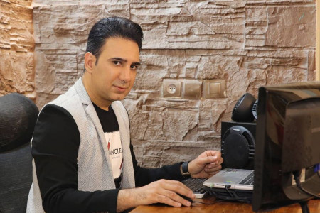 بیوگرافی شاهین صمدپور گزارشگر و مستندساز اجتماعی + عکس