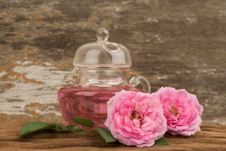 چگونه در منزل گلاب درست کنیم ؟