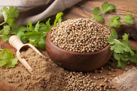 از ارزش غذایی و خواص گشنیز و تخم گشنیز بدانید !