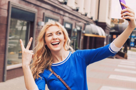 اختلال سلفیتیس (سلفی گرفتن) چیست ؟ تست تشخیص سلفیتیس
