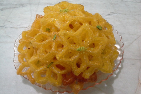 دستور تهیه زولبیا قالبی به روشی راحت و سریع