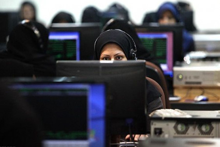 دین اسلام چه شغل هایی را برای زنان حلال یا حرام اعلام کرده است ؟