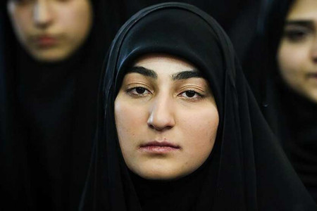 پست زینب سلیمانی
