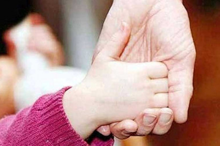 سن فرزند برای فرزندخواندگی چقدر باید باشد