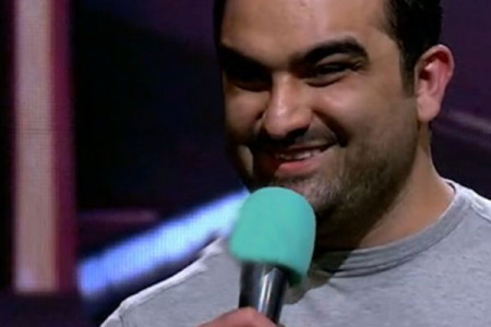 گوینده ی نابینا عصر جدید را منفجر کرد + ویدئو