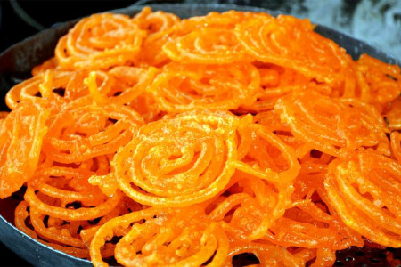 طرز تهیه زولبیا رژیمی خوشمزه مخصوص ماه رمضان
