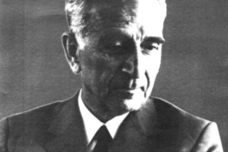 زندگی نامه نصرالله خادم
