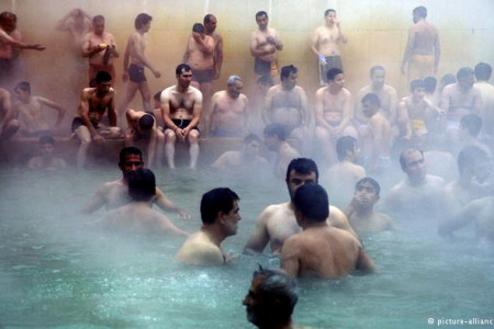 تصاویر آبتنی در سرعین و چشمه های آب گرم