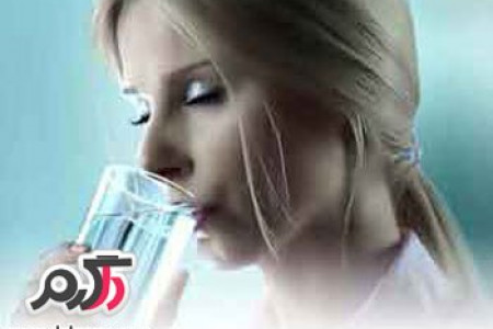 کم آبی شدید در بدن چه عوارضی دارد ؟ راه های درمان کم آبی در بدن چیست؟