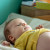 علت برجستگی ناف در نوزادان چیست؟ آیا فتق ناف قابل درمان است؟