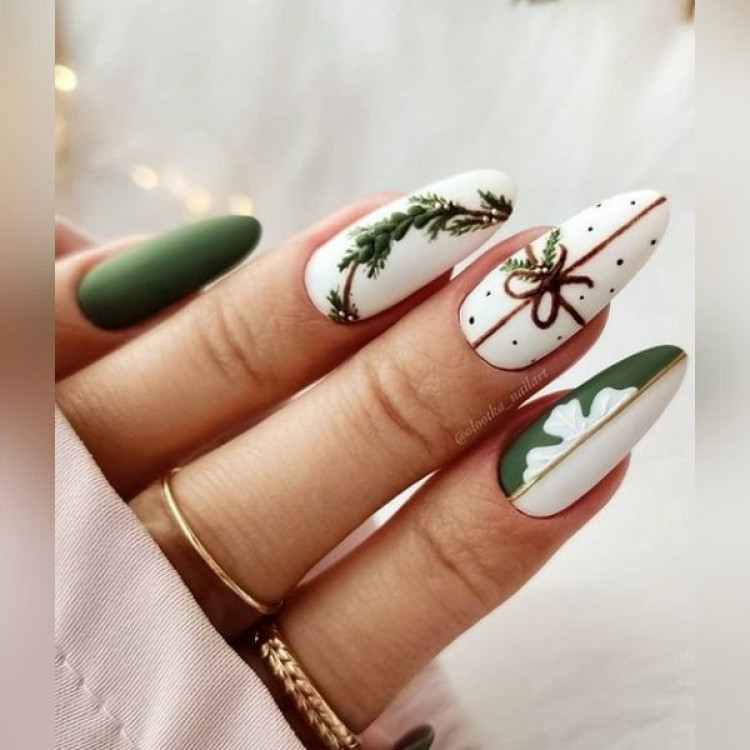 طرح ناخن درخت کریسمسی