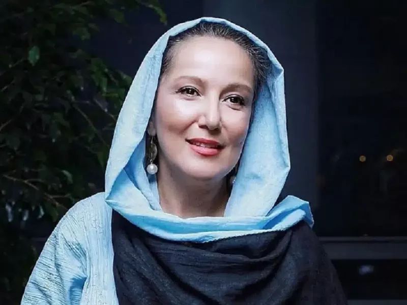 این آقای خوش تیپ و جذاب پسر معروف پانته آ بهرام است !