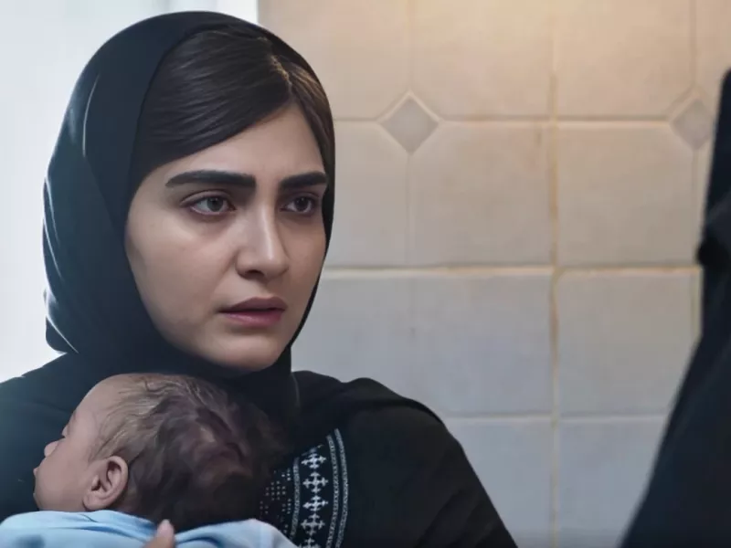 جذابیت چشمگیر آیسان سقوط خارج از کشور با این پوشش !