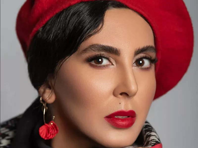 خواهرای لیلا بلوکات و که دیدین چه نازن ؟حالا تفاوت چهره برادرش و با کل خانواده ببینید !!