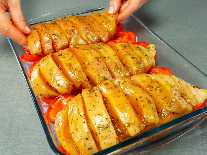 طرز تهیه سینه مرغ با پنیر پیتزا به روش رستورانی