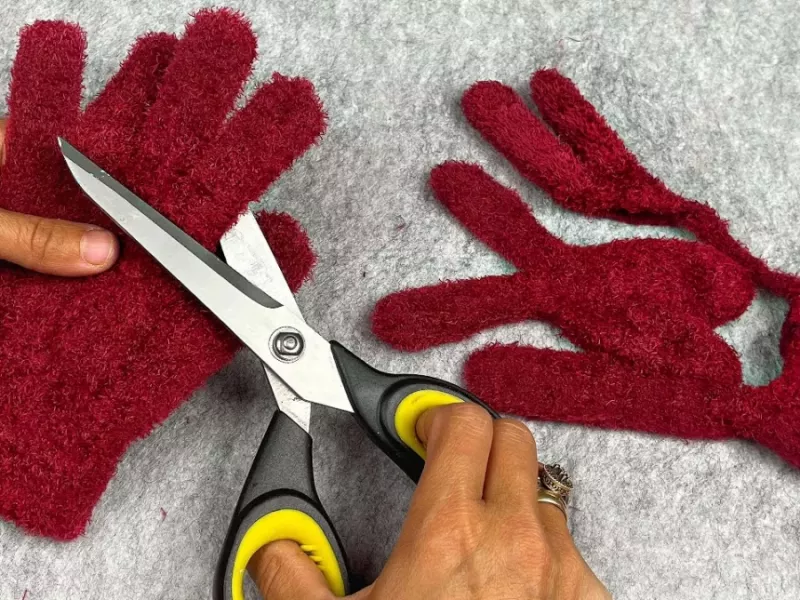 انگشت های دستکش های قدیمی را ببرید و نتیجه را ببینید !