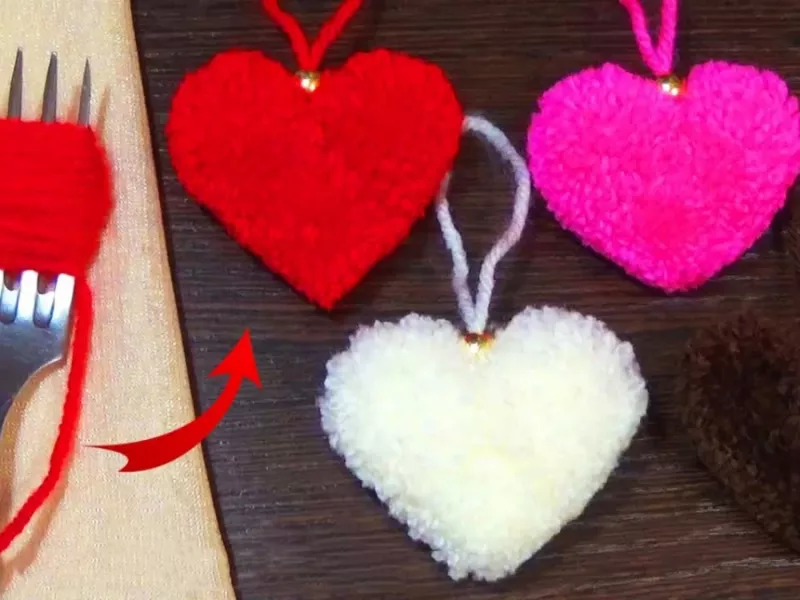 نحوه درست کردن قلب های پف پفی با کاموا و چنگال