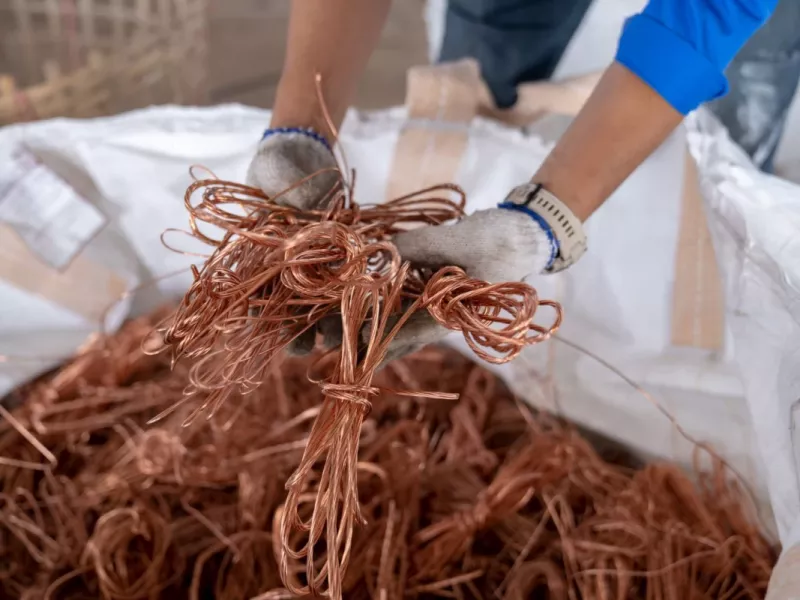 تعبیر دیدن مس در خواب چیست و چه پیامی دارد ؟