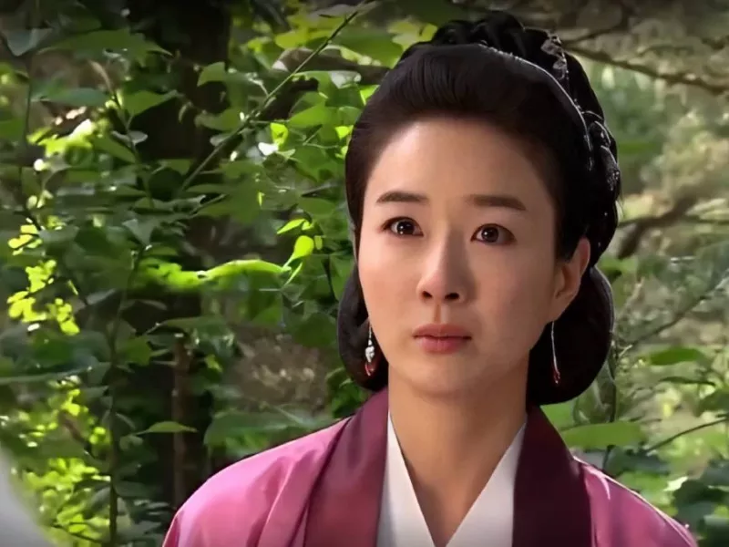 عکس/ چهره مادر جومونگ در 52 سالگی