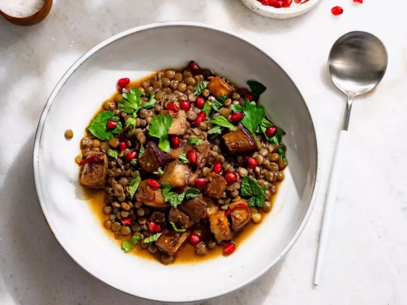 خوراک بادمجان و عدس، خوشمزه و مغذی