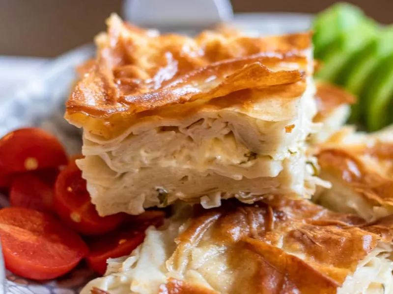 یک دستورالعمل ساده برای تهیه بورک ماکارونی در فر