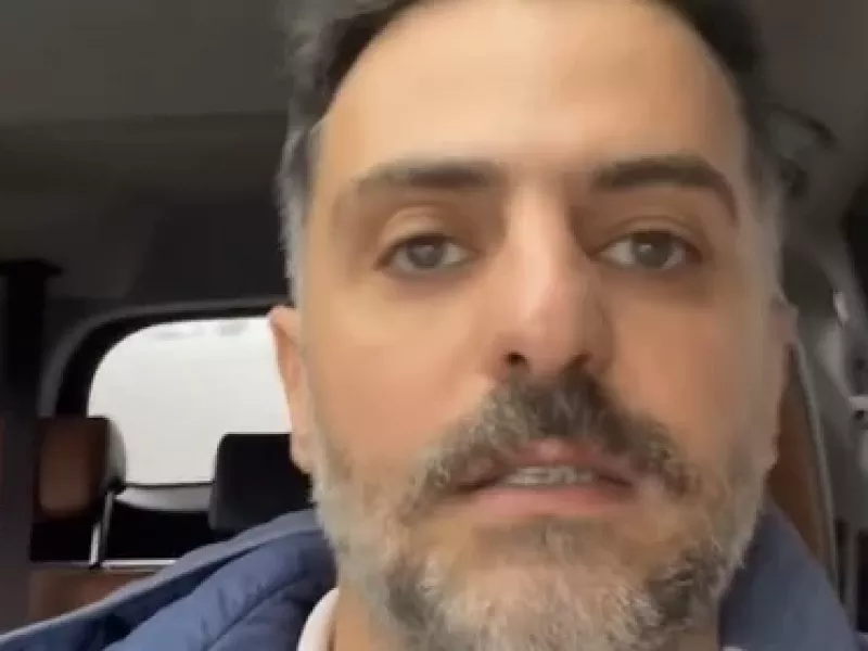 صحبت های علی ضیا در مورد گفتگو خبر ساز اخیر مریم حیدرزاده در برنامه باضیا