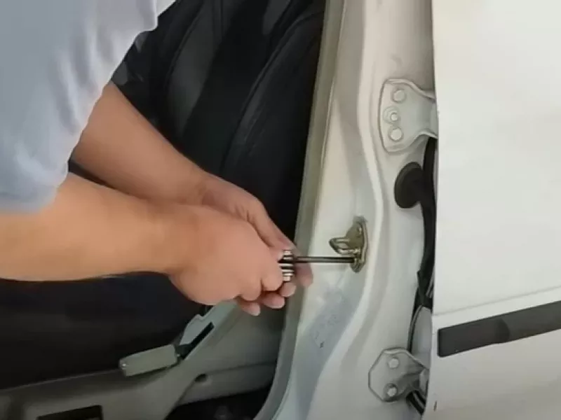 آموزش رگلاژ درب پراید بدون نیاز به تعمیرگاه توسط خودمان / فیلم