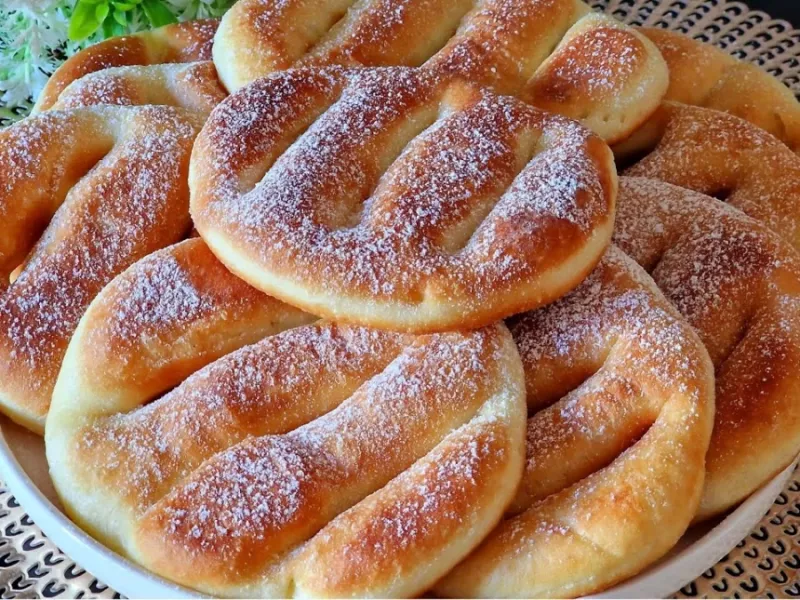 اگر 1 عدد تخم مرغ، آرد و شیر دارید. این نان روغنی خوشمزه را درست کنید !