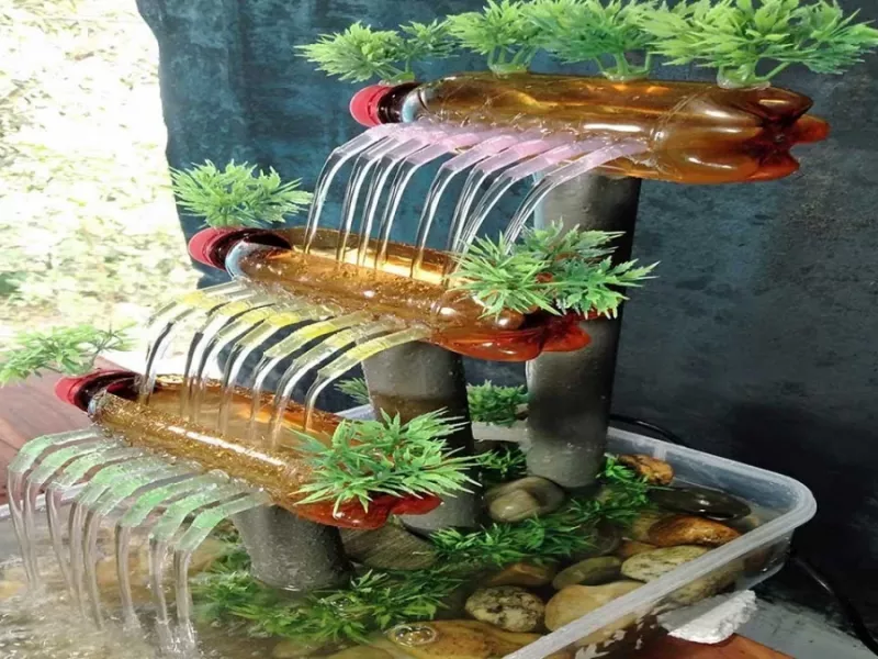 چگونه با استفاده از بطری پلاستیکی آبنما بسازیم !