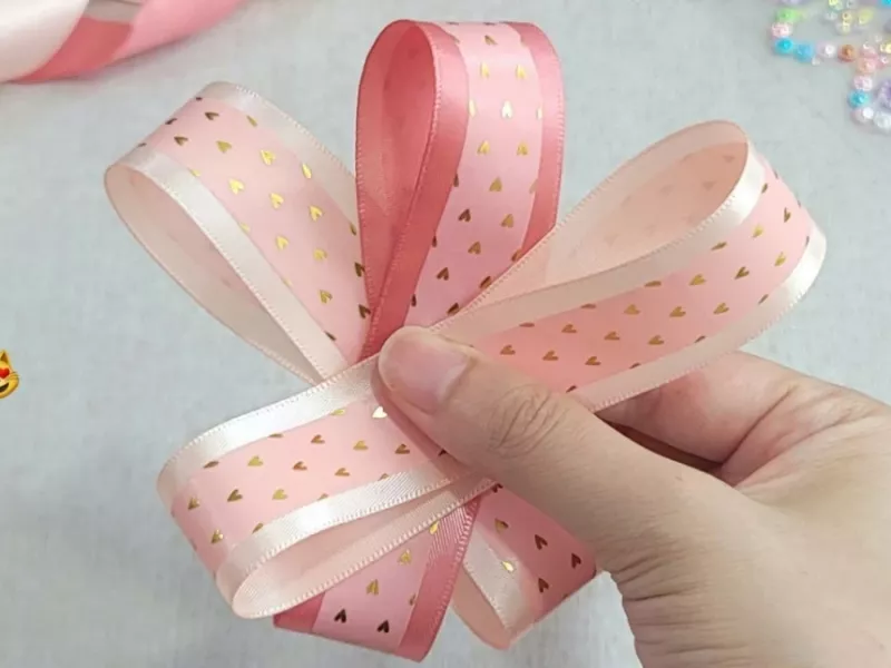 من در یک روز 50 تا درست کردم و همه را فروختم! ایده فوق العاده نابغه با روبان