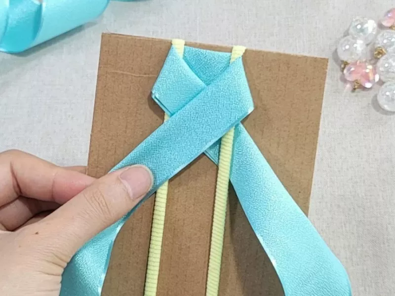 من در یک روز 30 تا درست کردم و همه را فروختم! ایده فوق العاده زیبا با روبان