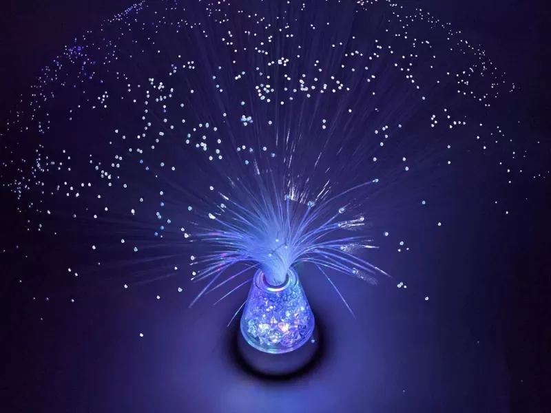 با این لامپ های ریسه ای نوری رومیزی فضای اتاقت رو آرامش بخش کن !