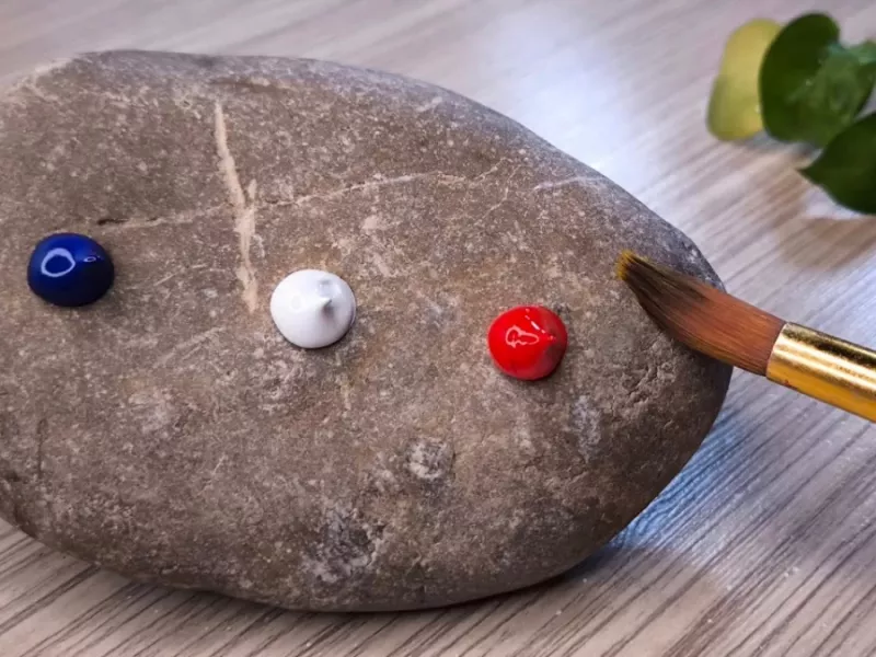 روی یک تکه سنگ و با سه رنگ این نقاشی زیبا رو بکش / نقاشی برای مبتدی ها