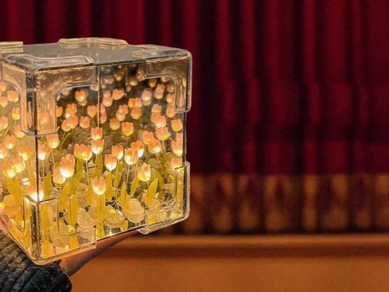 ساخت چراغ خواب با ایده از دشت لاله مناسب برای روی میز اتاق خواب!