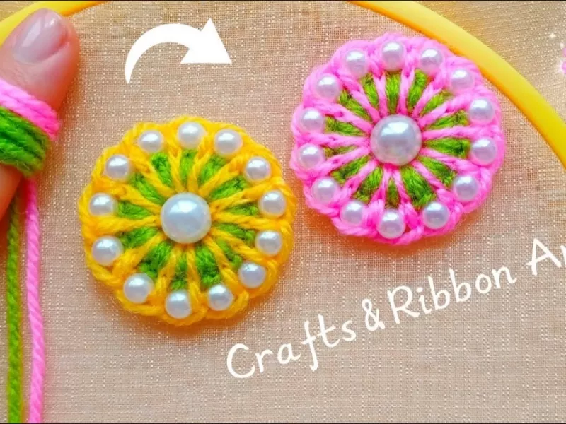 ترفند ساخت گل کاموایی فوق العاده آسان با کمک انگشت دست!