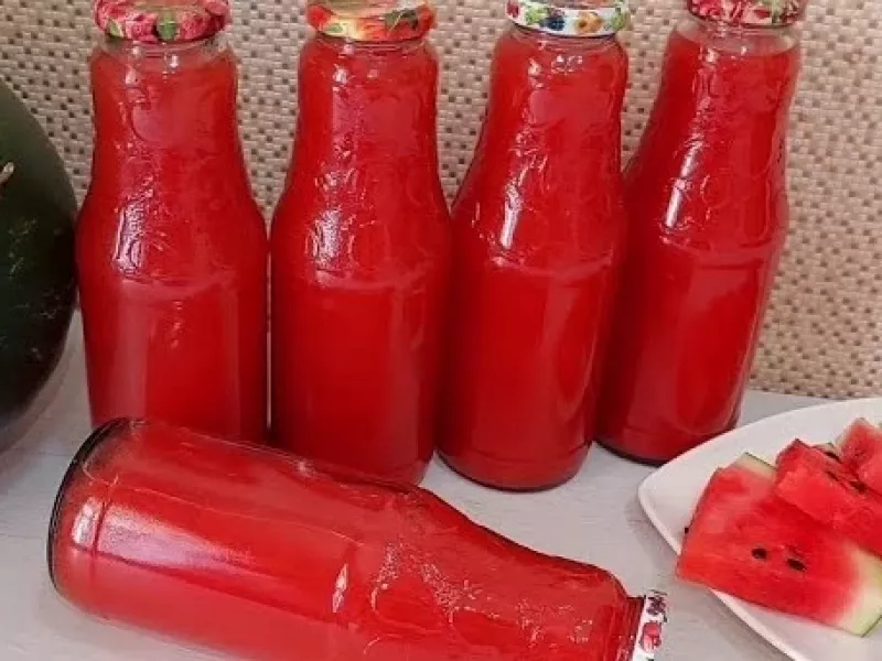 اینطوری آب هندوانه را به مدت 12 ماه نگهداری کردم!