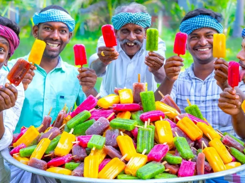(ویدیو) ساخت بستنی خوش رنگ خانگی سالم به سبک روستایی !