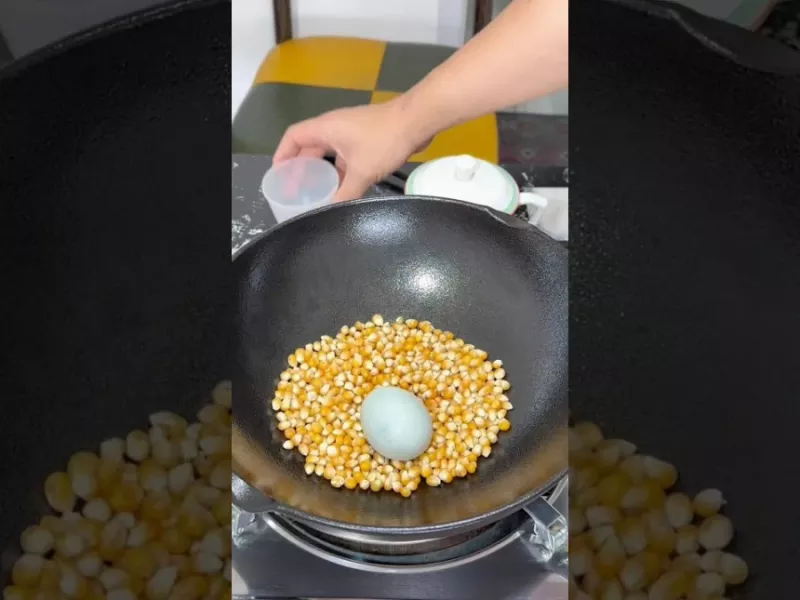 طرز تهیه پاپ کرون با تخم مرغ !