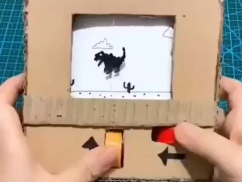 بازی دایناسور گوگل کروم را با مقوا بسازید!