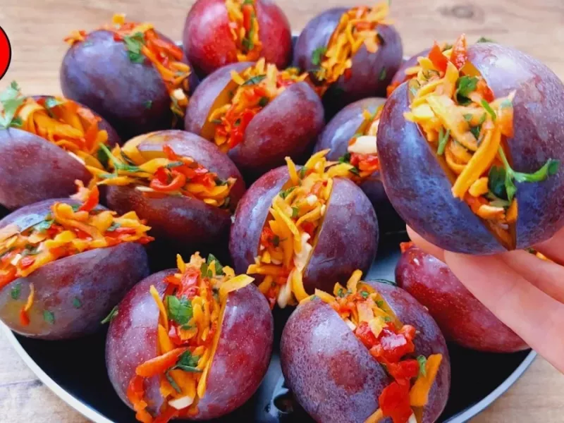 طرز تهیه ترشی آلو شکم پر به روش خاص!